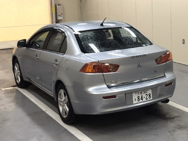 MITSUBISHI GALANT FORTIS