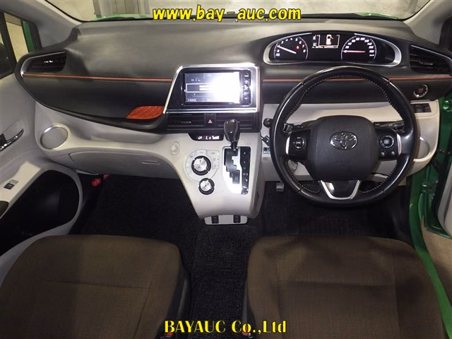 TOYOTA SIENTA