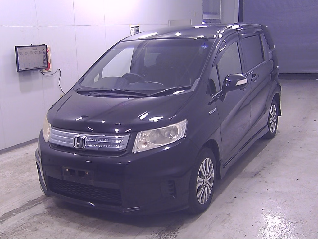HONDA FREED SPIKE