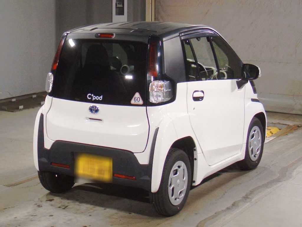 TOYOTA C+POD