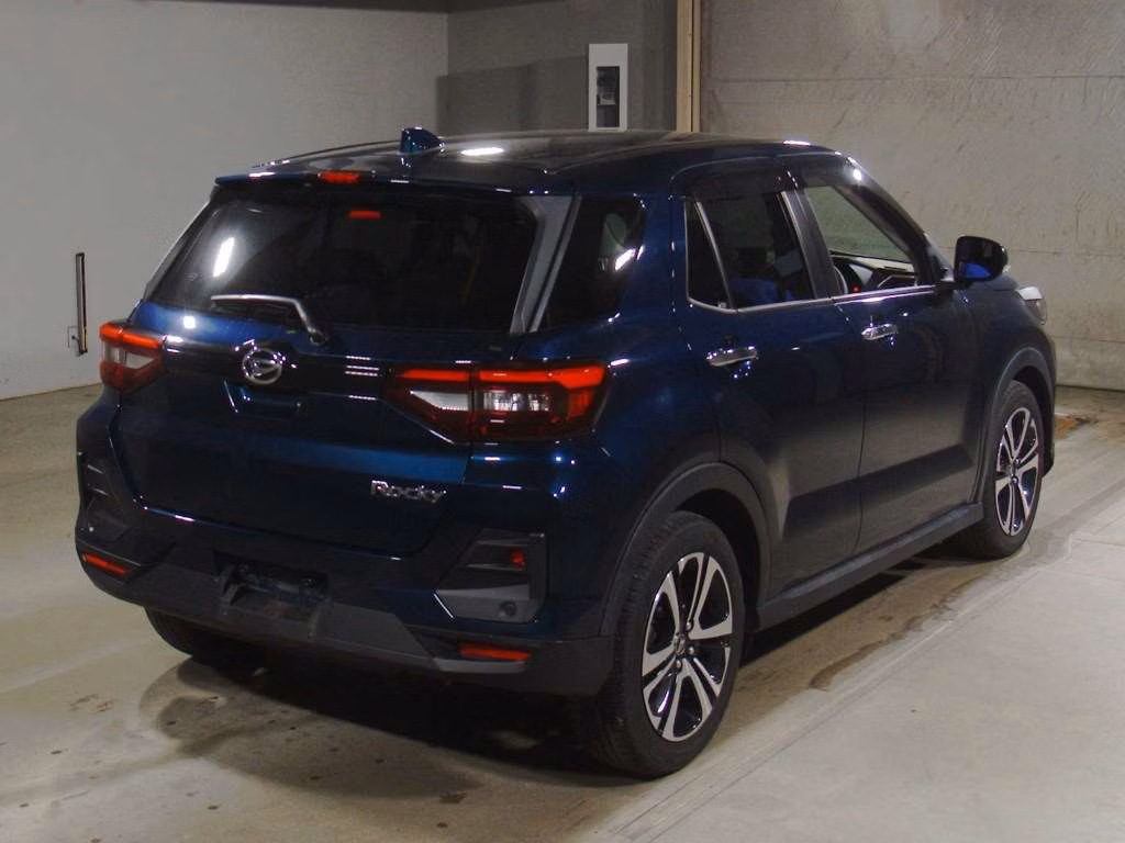 DAIHATSU ROCKY