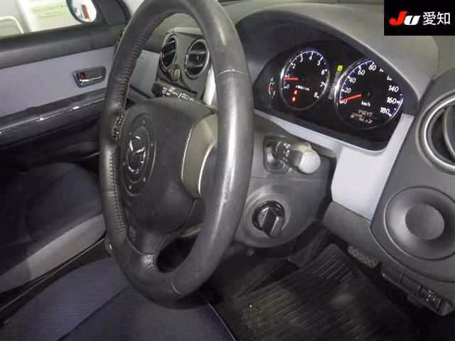 MAZDA VERISA