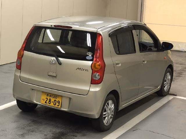 DAIHATSU MIRA