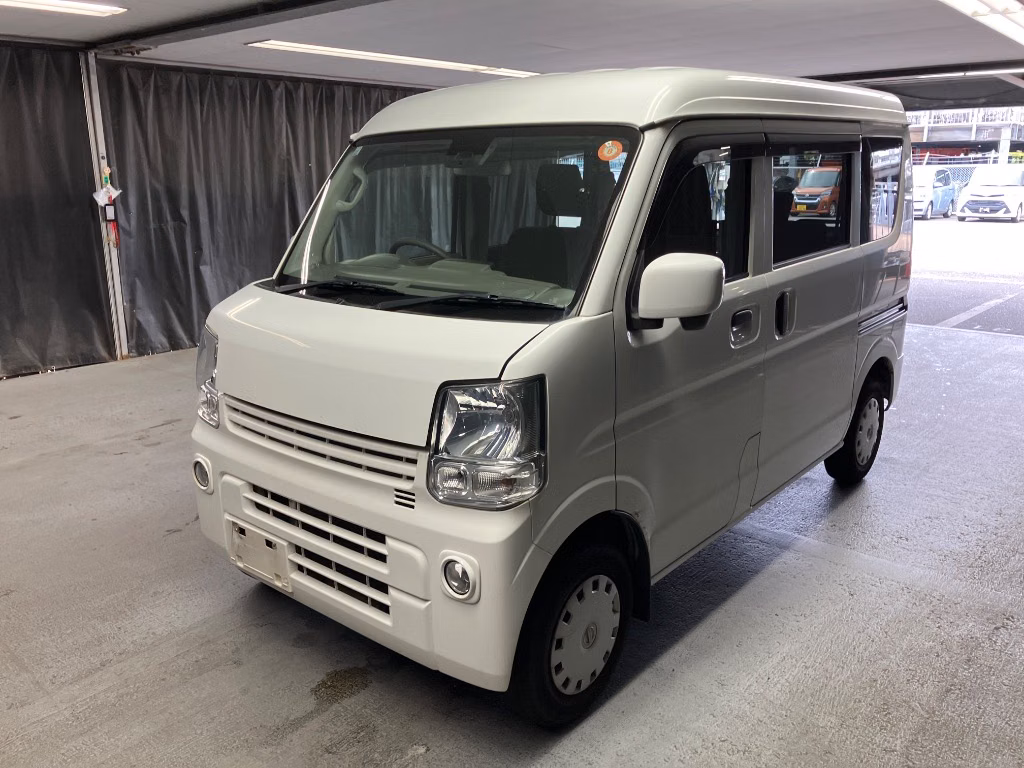 NISSAN NV100 CLIPPER