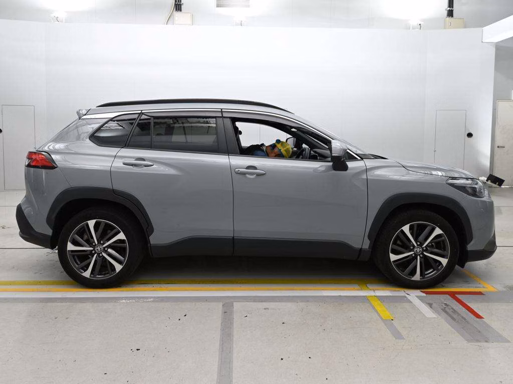 TOYOTA COROLLA CROSS