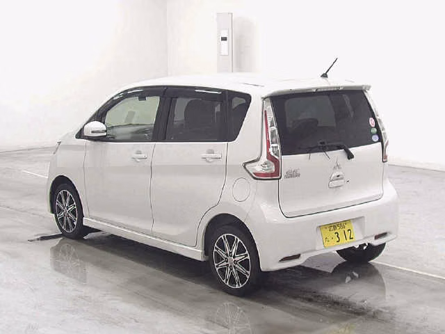 MITSUBISHI EK CUSTOM