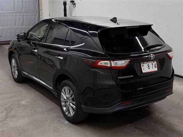 TOYOTA HARRIER
