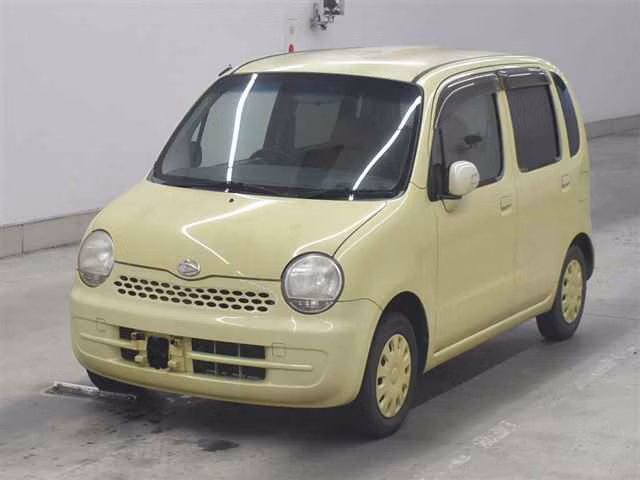 DAIHATSU MOVE LATTE