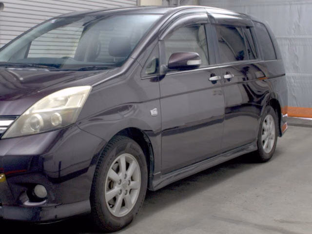 TOYOTA ISIS