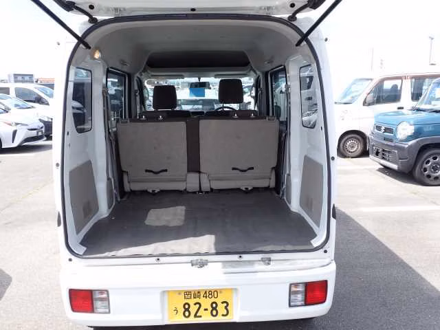 MITSUBISHI MINICAB