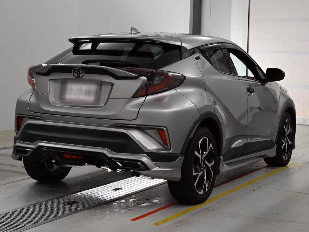 TOYOTA C-HR