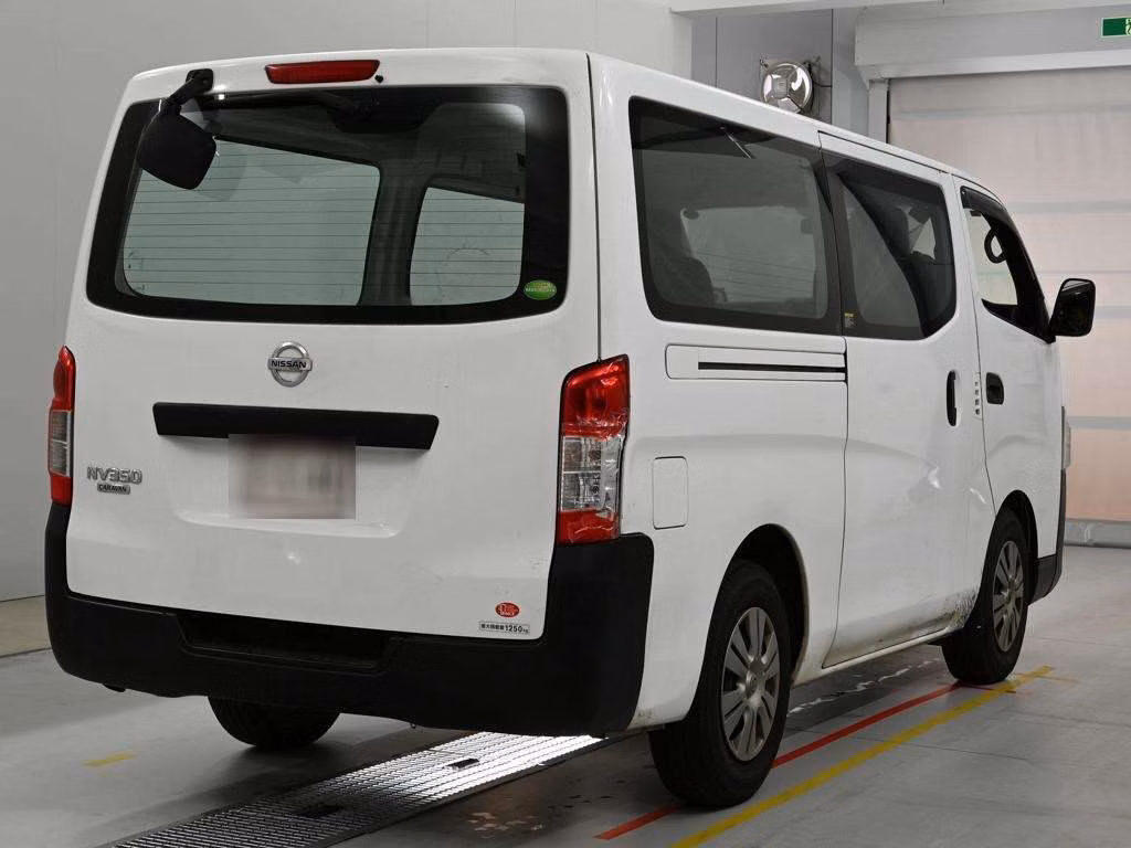 NISSAN NV350 CARAVAN