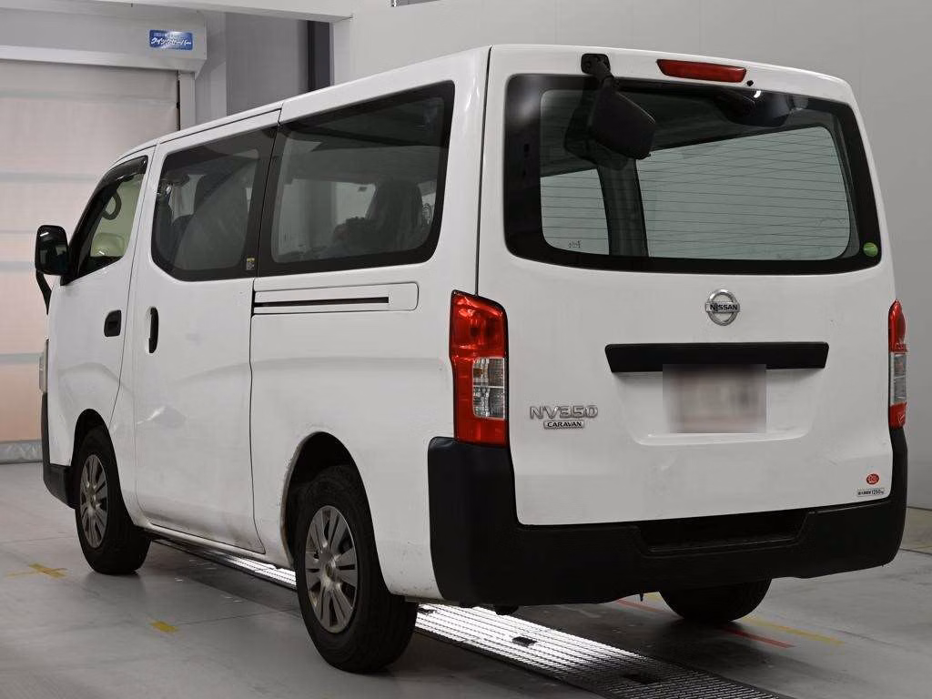 NISSAN NV350 CARAVAN