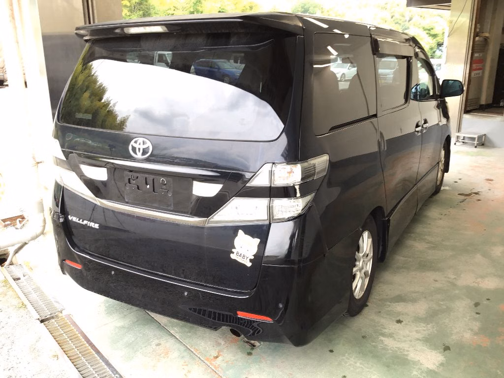 TOYOTA VELLFIRE