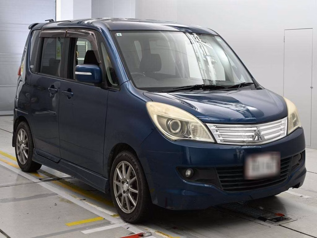 MITSUBISHI DELICA D:2