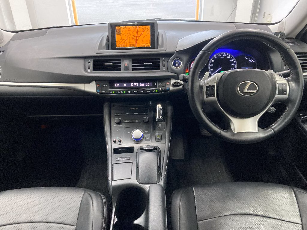 LEXUS CT200H