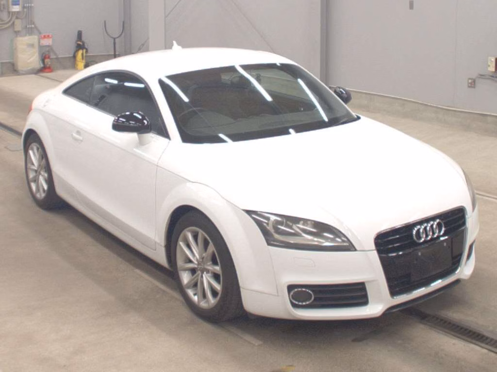 AUDI TT