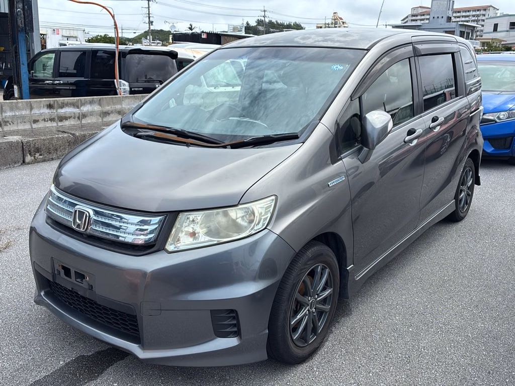 HONDA FREED SPIKE