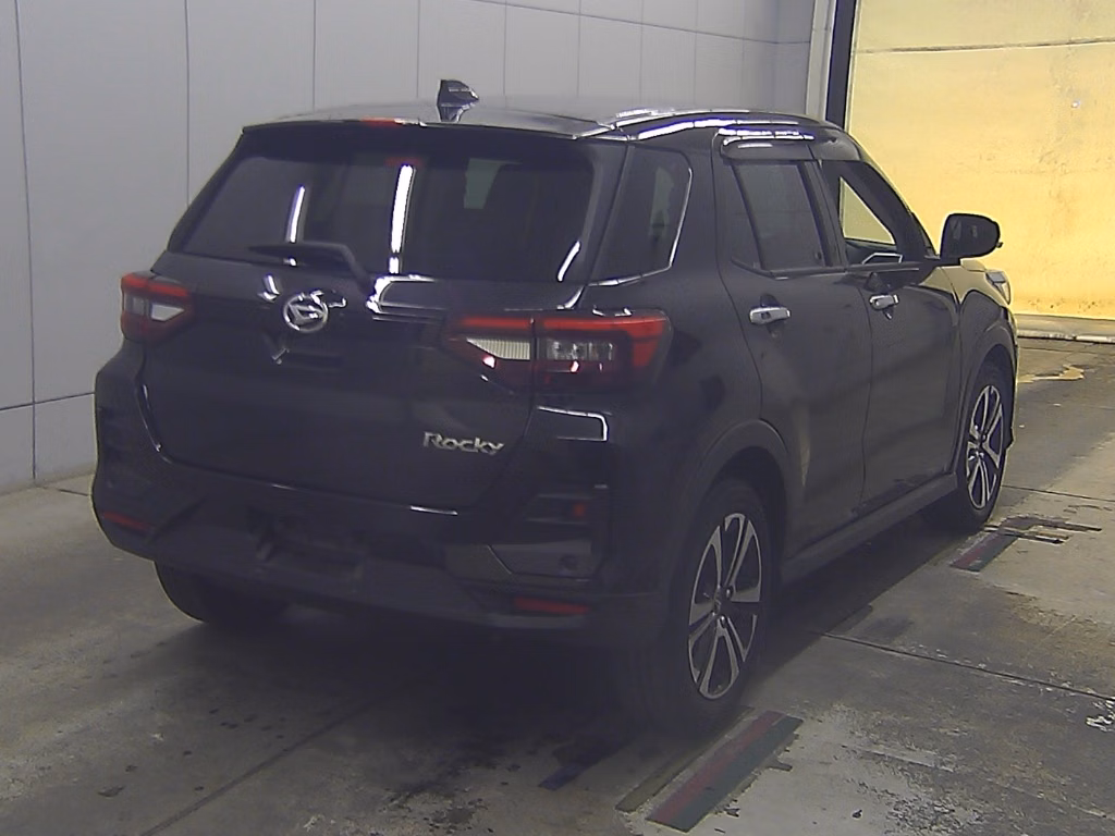 DAIHATSU ROCKY