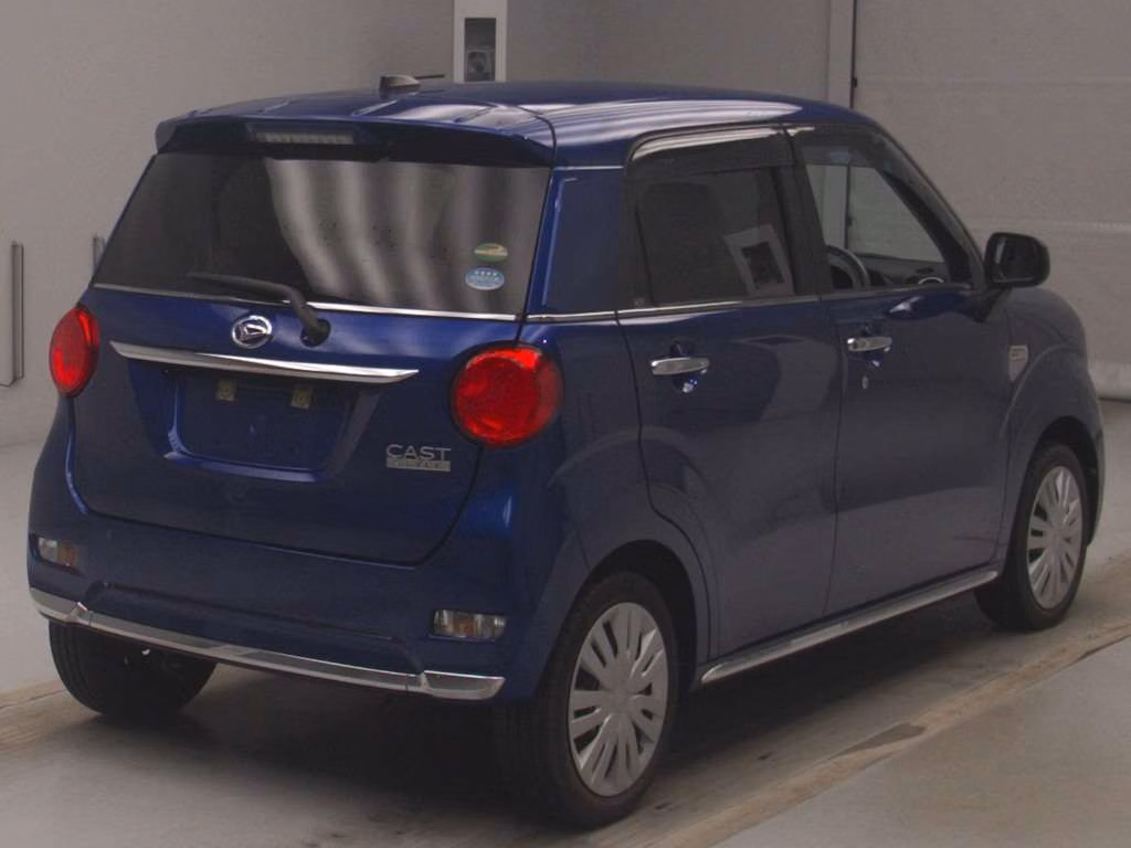 DAIHATSU CAST