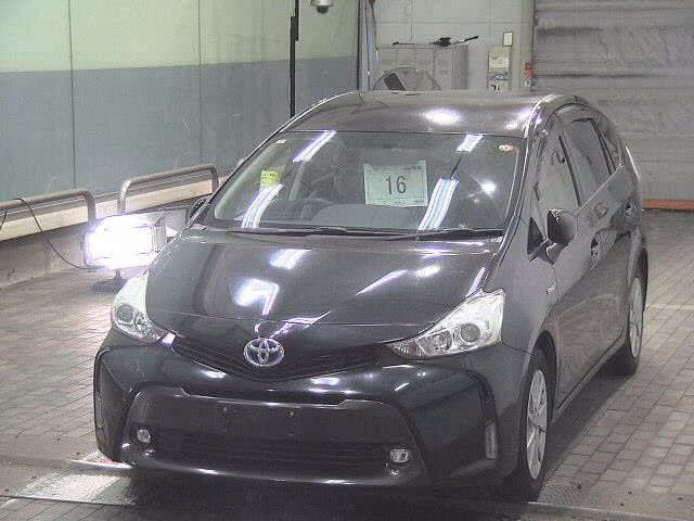 TOYOTA PRIUS ALPHA