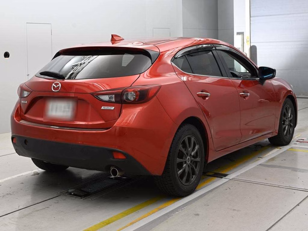 MAZDA AXELA