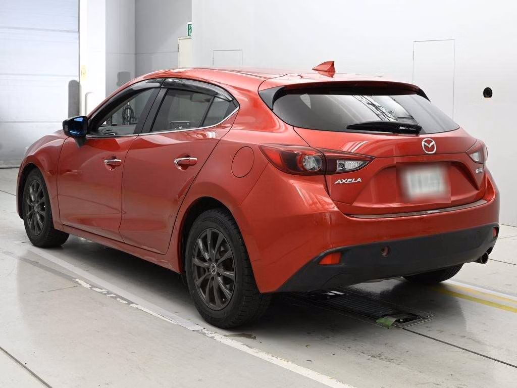 MAZDA AXELA