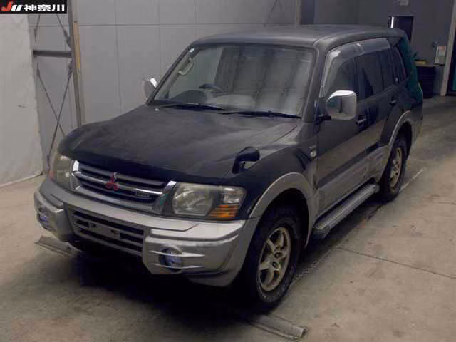 MITSUBISHI PAJERO