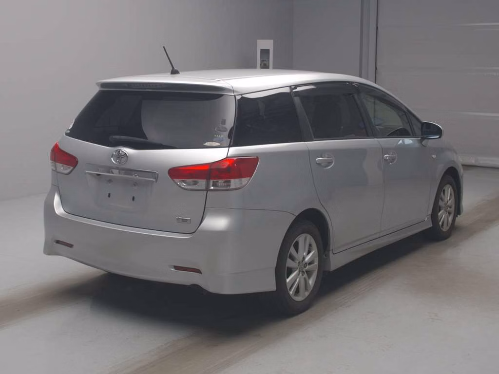 TOYOTA WISH
