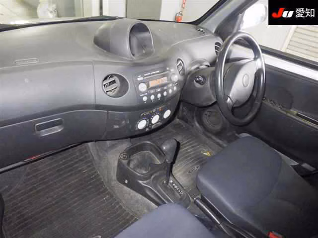 DAIHATSU ESSE