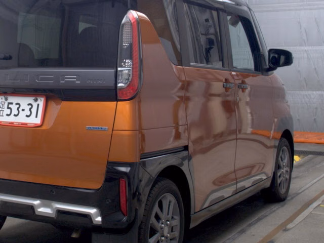 MITSUBISHI DELICA MINI