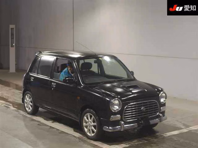 DAIHATSU MIRA GINO