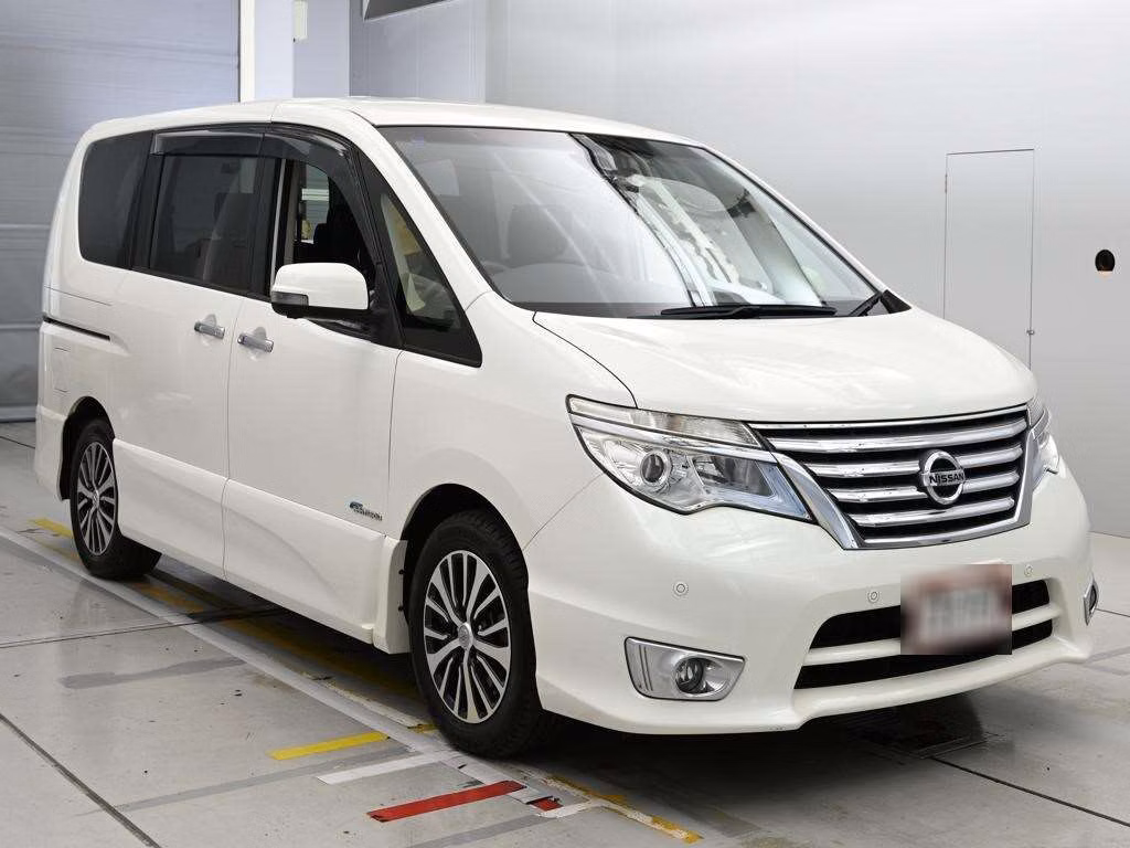 NISSAN SERENA