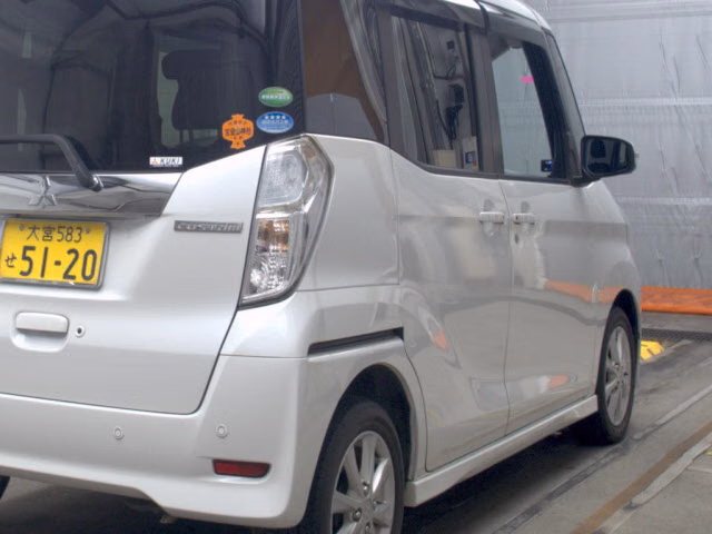 MITSUBISHI EK SPACE