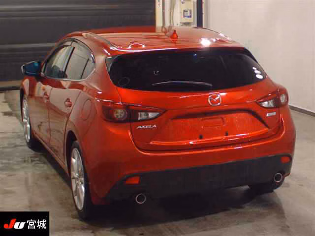 MAZDA AXELA