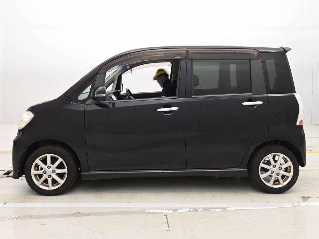 DAIHATSU TANTO EXE