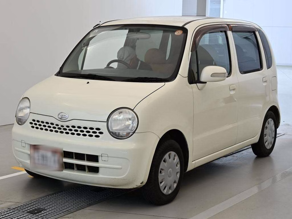 DAIHATSU MOVE LATTE