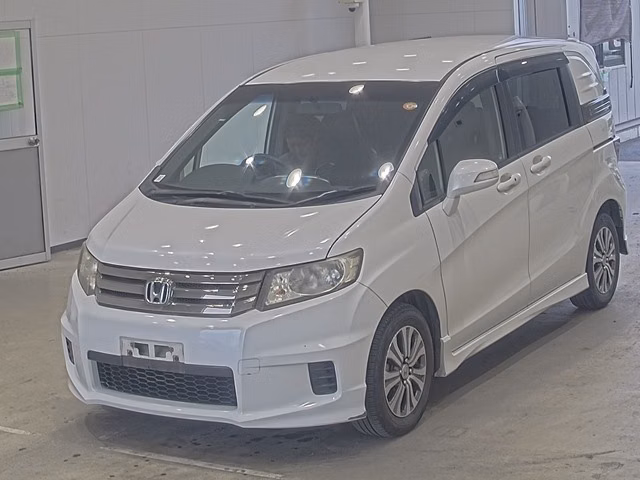 HONDA FREED SPIKE