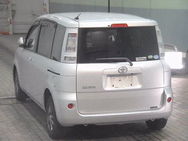 TOYOTA SIENTA