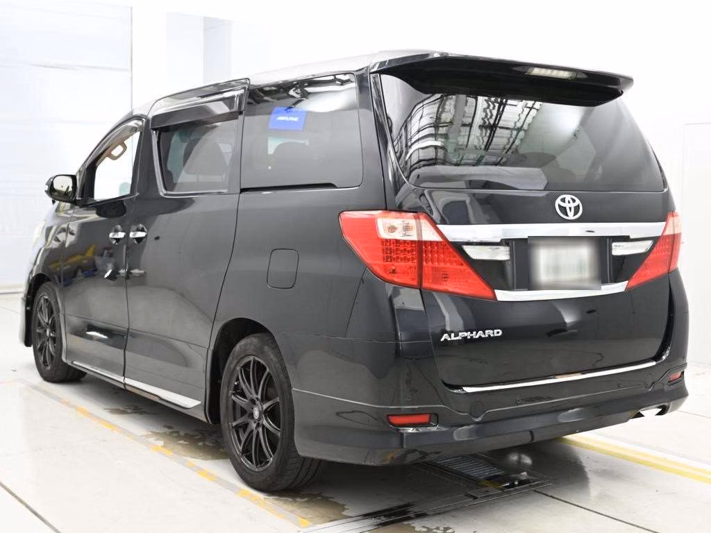TOYOTA ALPHARD