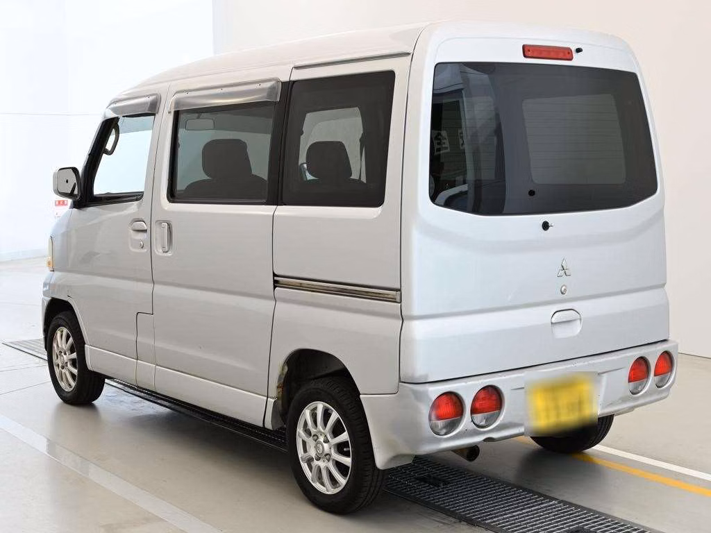 MITSUBISHI TOWN BOX