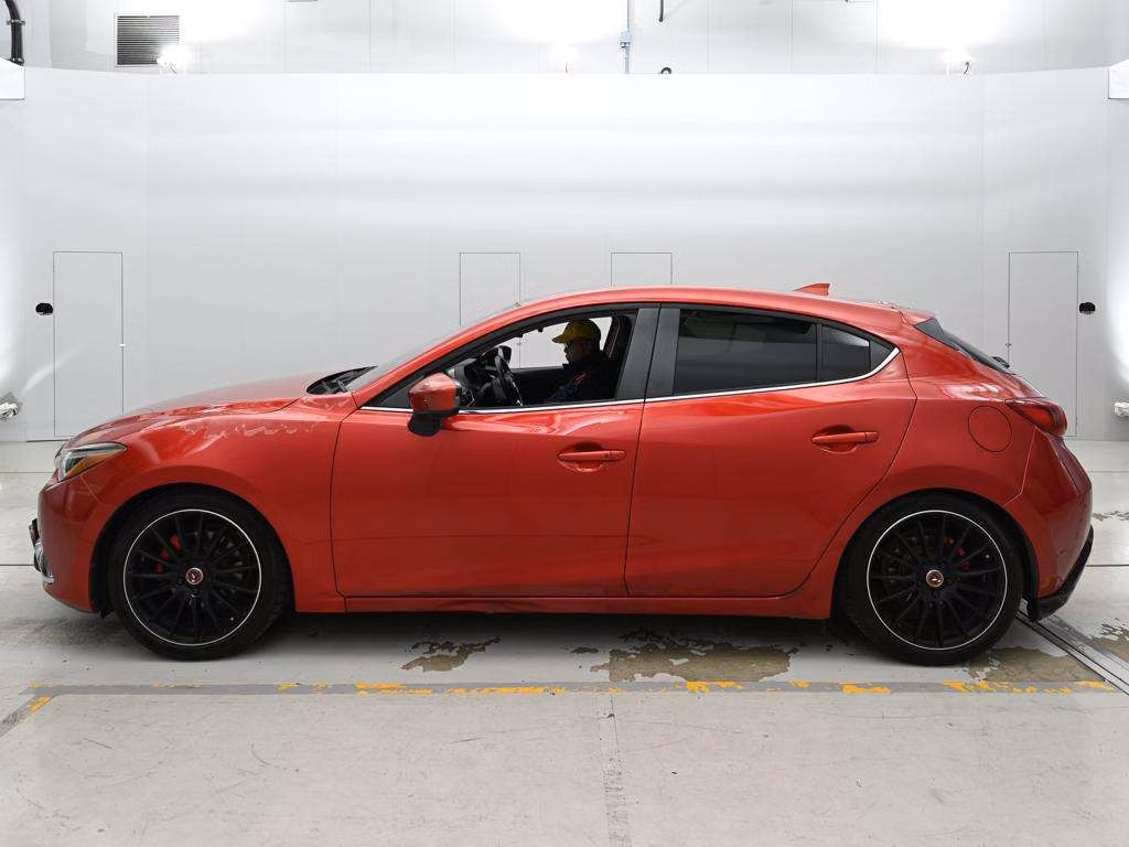 MAZDA AXELA