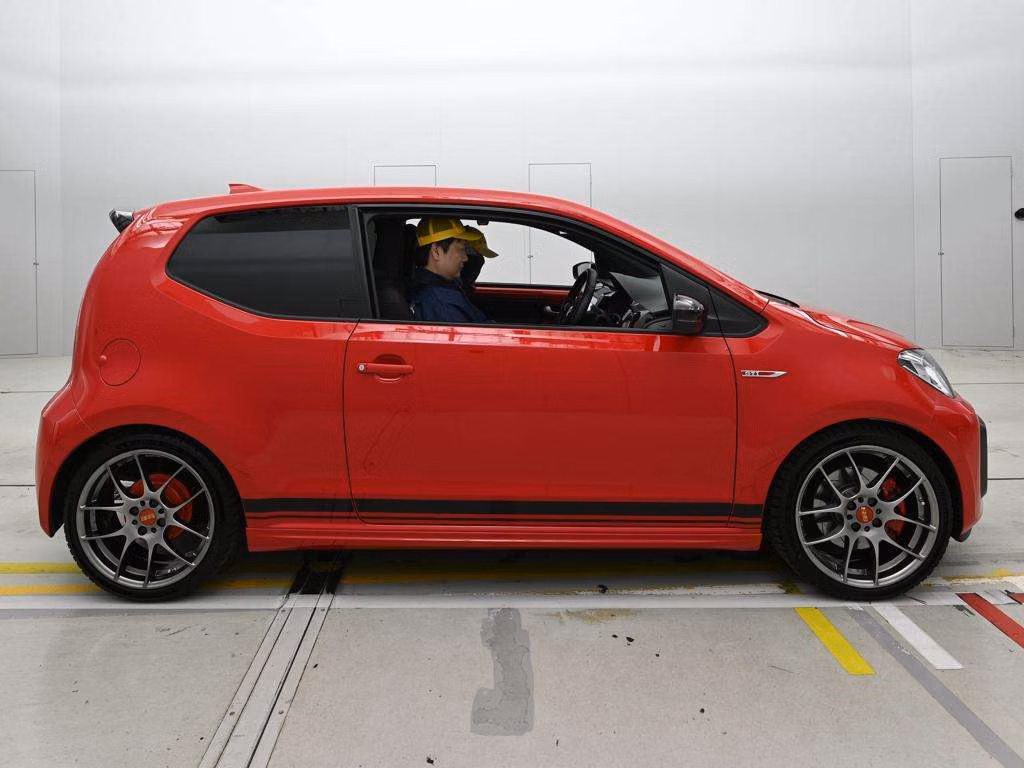 VOLKSWAGEN UP!