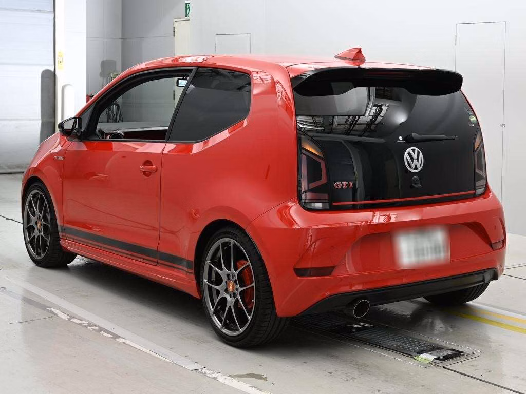 VOLKSWAGEN UP!