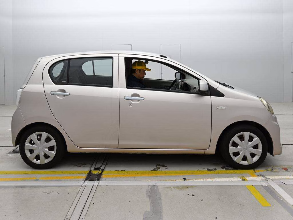 SUBARU PLEO PLUS