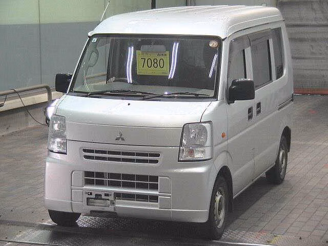 MITSUBISHI MINICAB