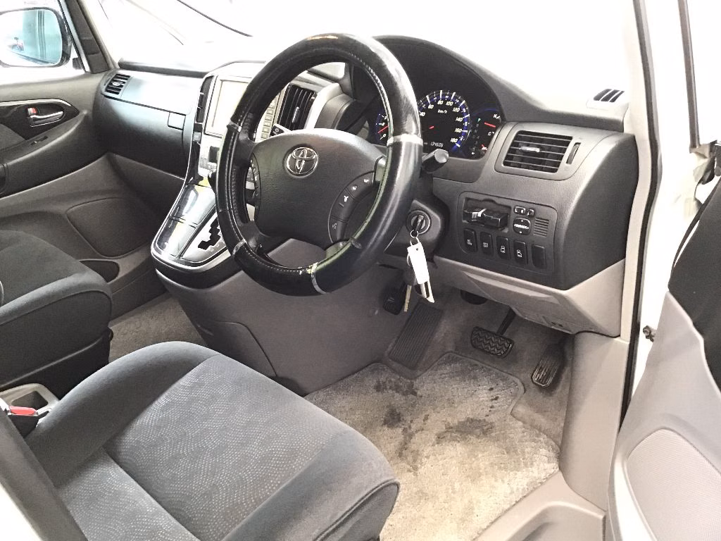 TOYOTA ALPHARD