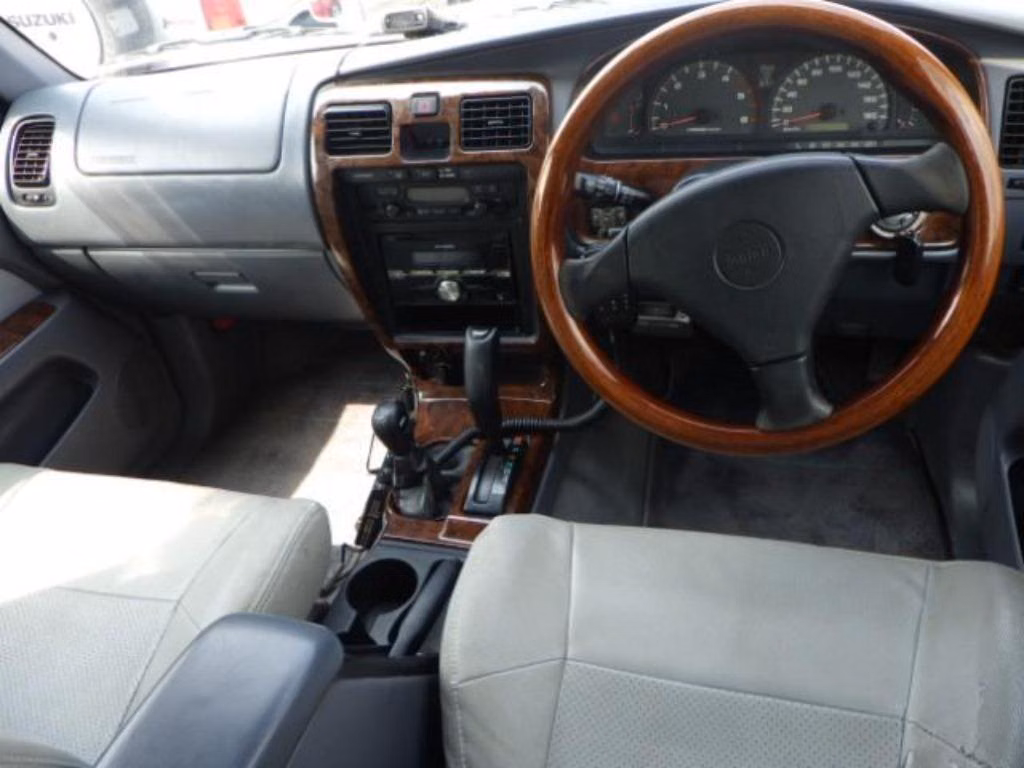 TOYOTA HILUX SURF