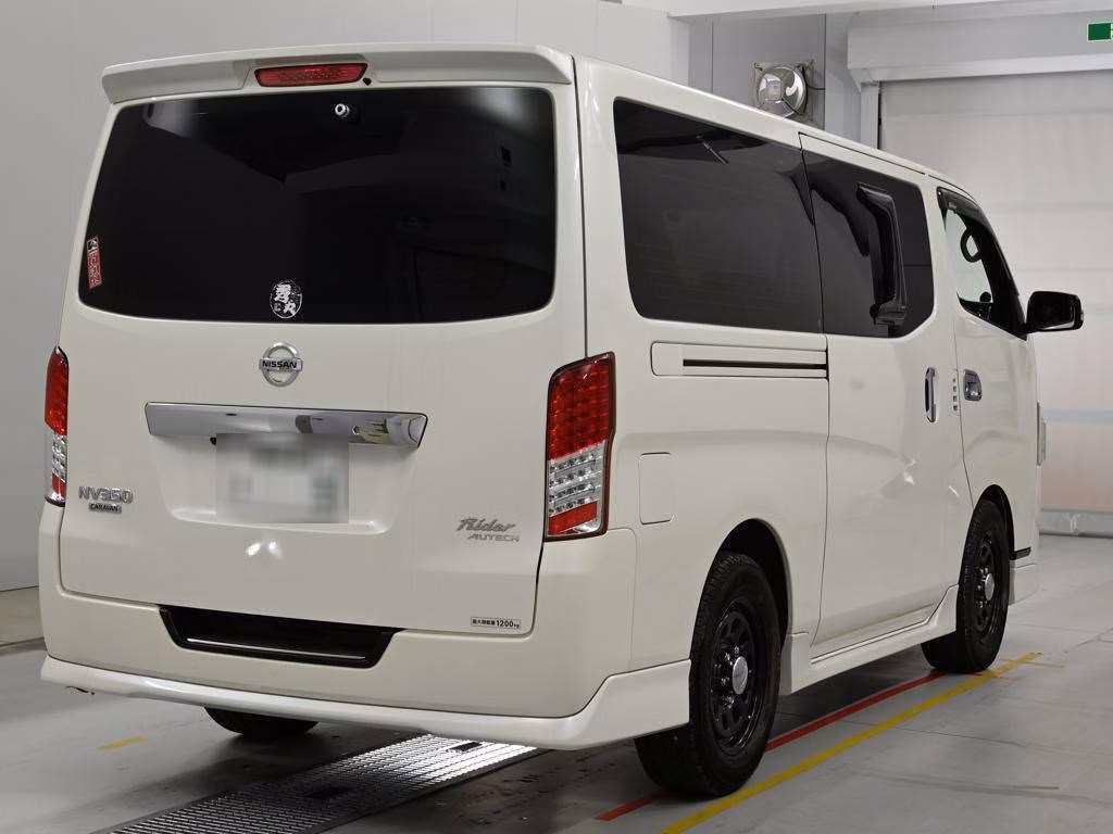 NISSAN NV350 CARAVAN