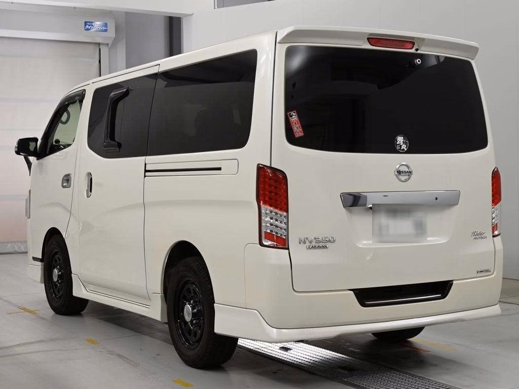 NISSAN NV350 CARAVAN